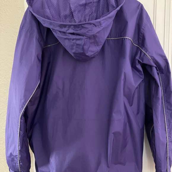 Raincoat- women’s L, purple, from Block Island, RI. Like new!! - Picture 2 of 4